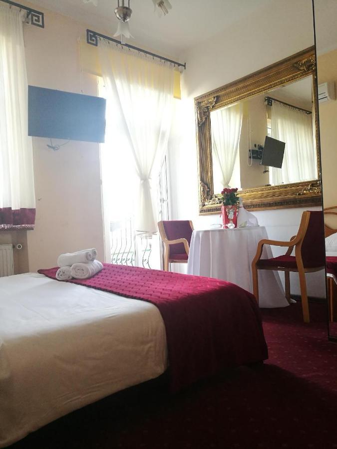 Rynkowy Aparthotel Rybnik  Exterior photo